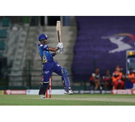 M48 : Mumbai Indians became first team to qualify for playoffs, beat RCB by 5 wickets